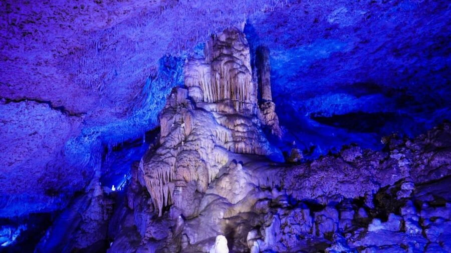 Mallorca: Drach Caves, Lake Martel, & Pearl Factory Day Trip - Key points to know before booking