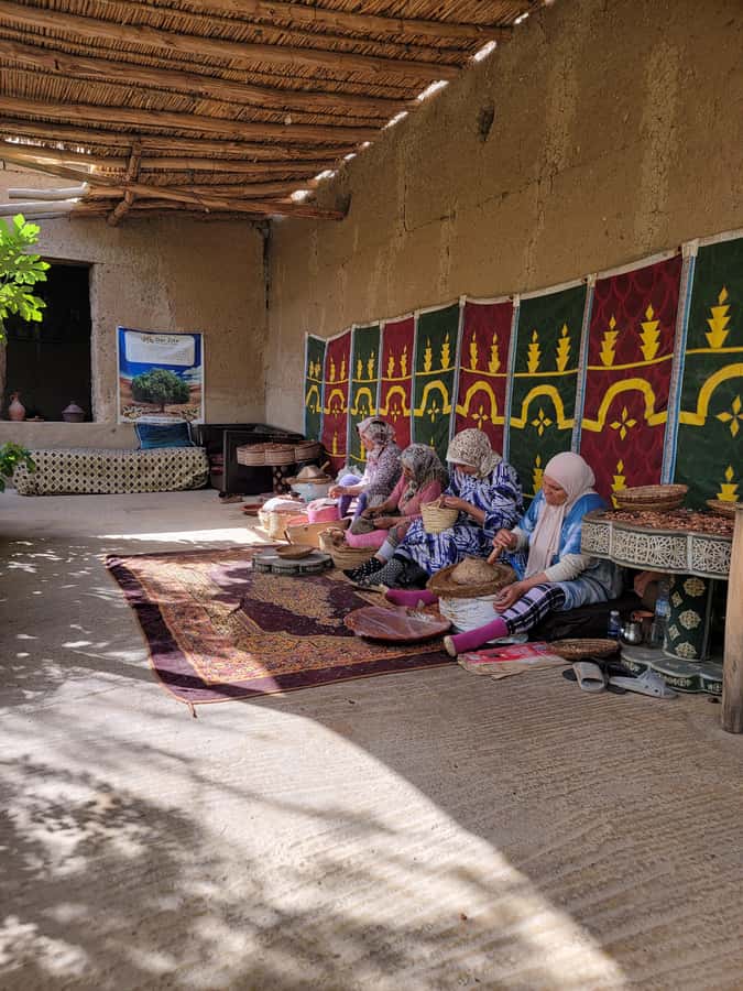 Marrakech: Ourika Valley, Waterfalls Private Trip with Lunch - Setti Fatma and the waterfall walk