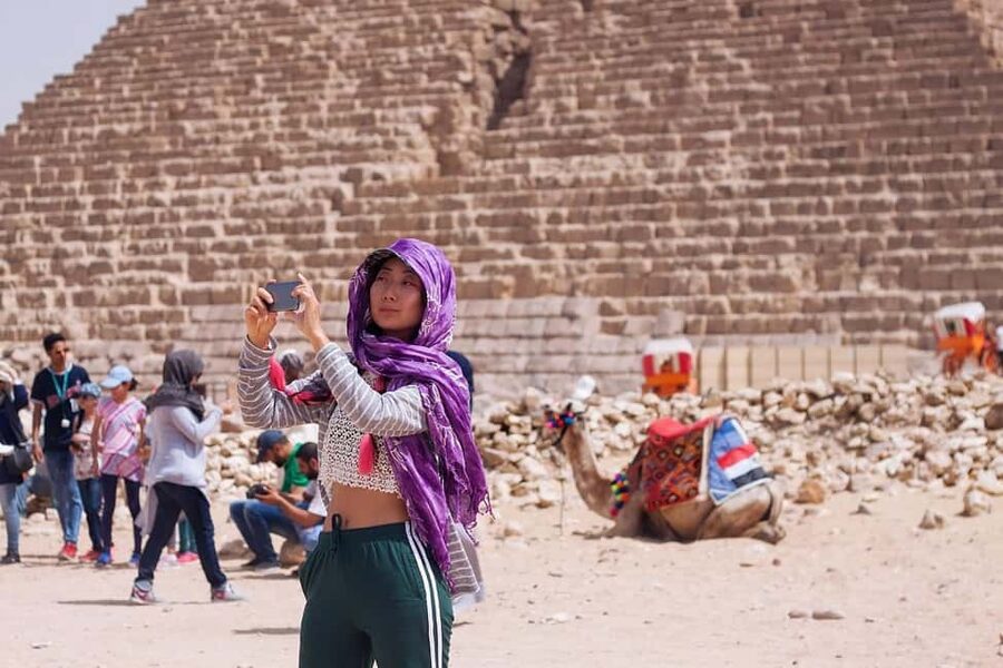 Marsa Alam: Ancient Cairo & Giza Pyramids Day Trip by Plane - Khan el Khalili Bazaar and Cairo shopping