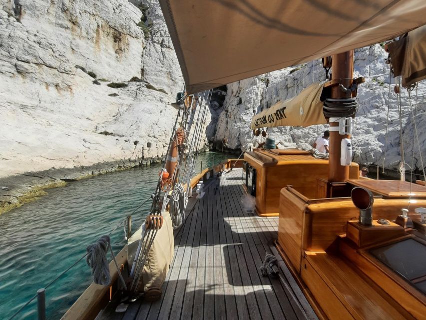 Marseille: Calanques Sailing Day Trip with Lunch and Wine - Lunch, coffee, fruit, and wine
