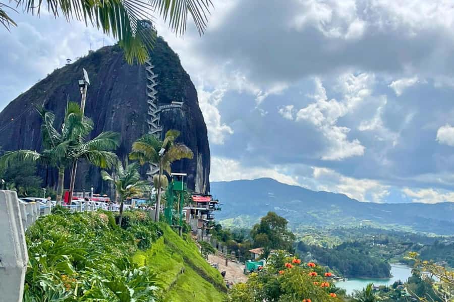 Medellin: Guatape and El Penol Rock Day Trip with Boat Ride - Why this Guatapé day trip works