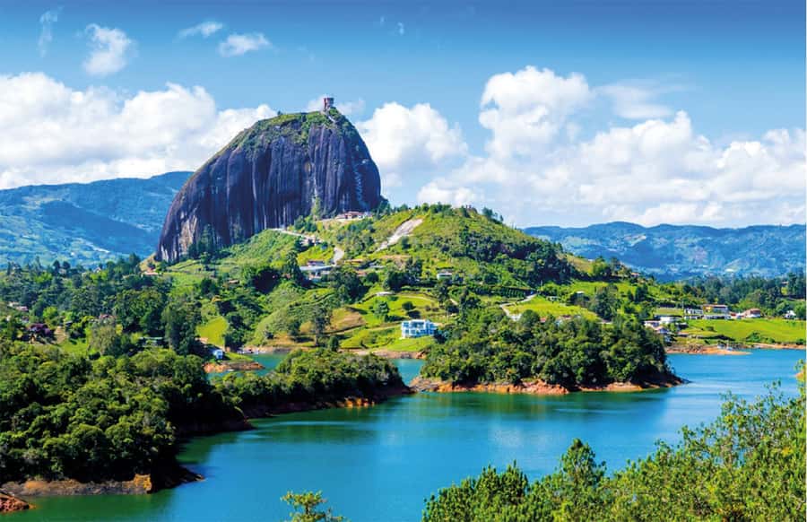 Medellin: Guatapé Day Trip & Boat to Pablo Escobar's Estate - Peñol Rock and the price of the view