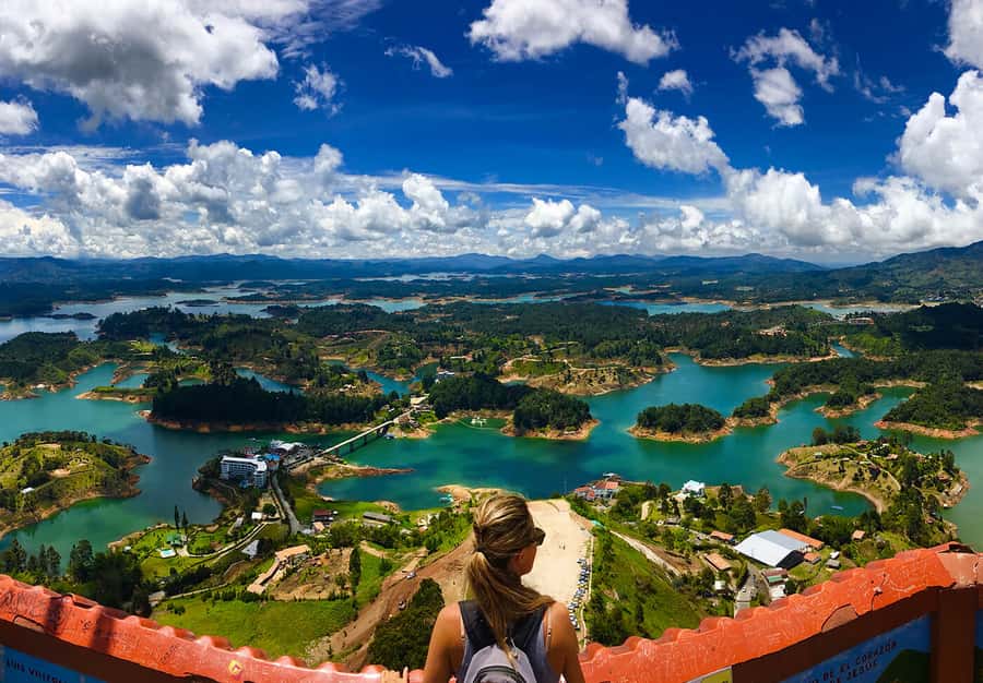 Medellin: Guatapé Day Trip & Boat to Pablo Escobar's Estate - Food, snacks, and unexpected additions