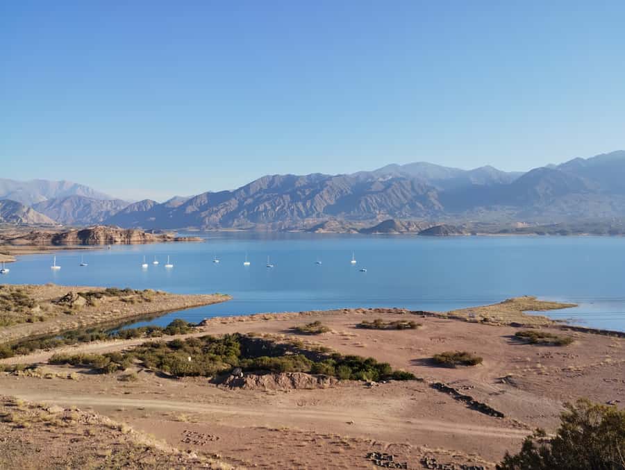 Mendoza: Aconcagua, Uspallata & Puente del Inca Day Trip - Puente del Inca, mineral colors, and hot springs