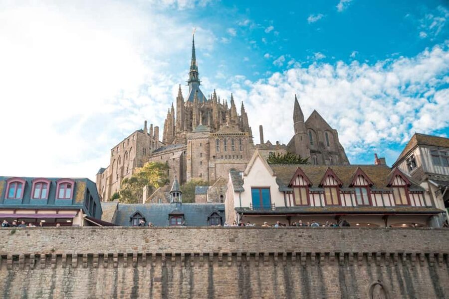 Mont Saint-Michel Small-Group Day Trip from Paris with Abbey Ticket - The early Paris meeting and the four-hour drive