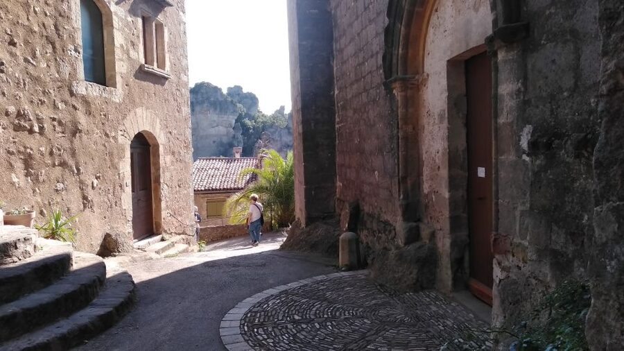 Montpellier: St. Guilhem le Désert and Moureze Day-Trip - Saint-Guilhem-le-Désert after the afternoon drive