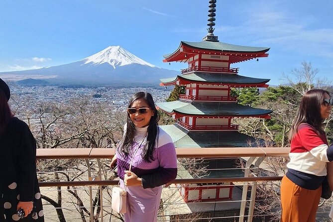 Mt. Fuji Day Trip from Tokyo with English Speaking Driver Guide - Fuji Sengen Shrine adds a quieter cultural stop