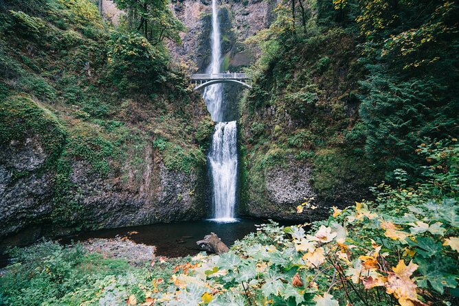 Mt Hood Day Trip from Portland to Multnomah Falls and Hood River - Columbia River Gorge and Vista House