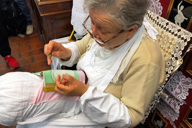 Murano and Burano half-day trip from Punta Sabbioni Jesolo - Murano: watch glass take shape