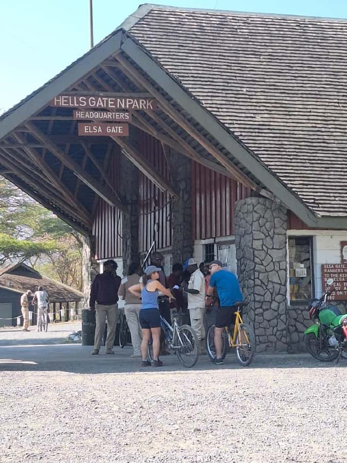 Nairobi: Lake Naivasha & Hell’s Gate National Park Day Trip - Who should book this experience