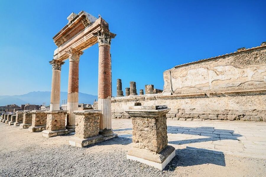 Naples: Day Trip to Pompeii and Capri - The Gardens of Augustus and the Faraglioni