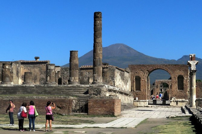 Naples: Pompeii & Mt Vesuvius All-Inclusive Small Group w/ Lunch - Pompeii’s streets, baths, and painted rooms