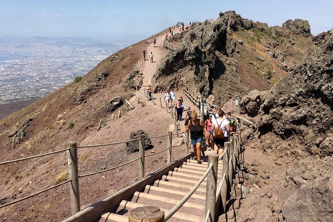 Naples: Pompeii & Mt Vesuvius All-Inclusive Small Group w/ Lunch - Who will get the most from this tour