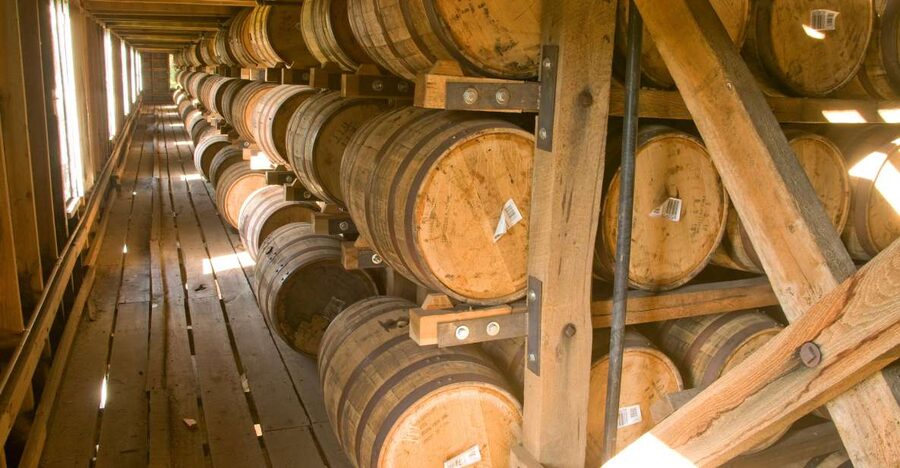 Nashville: Jack Daniel Distillery Day Trip with Tastings - Finding the pickup near Broadway