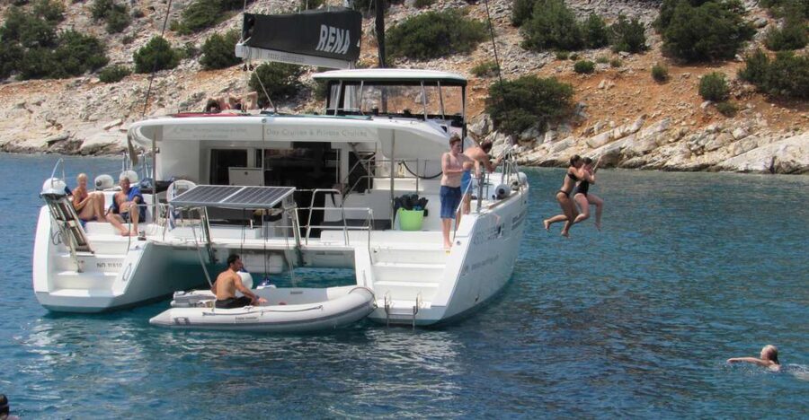 Naxos: Luxury Catamaran Day Trip with Lunch and Drinks - Setting out from Chora Marina at 9:30 AM