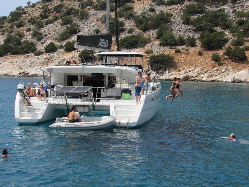 Naxos: Luxury Catamaran Day Trip with Lunch and Drinks - Practical details to sort out before departure
