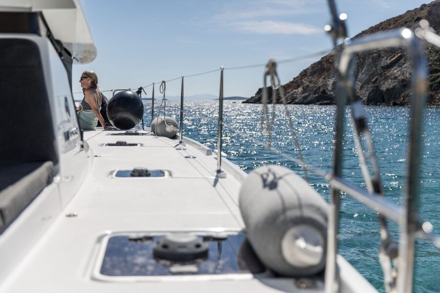 Naxos: Luxury Catamaran Day Trip with Lunch and Drinks - Swimming and snorkeling in clear island water