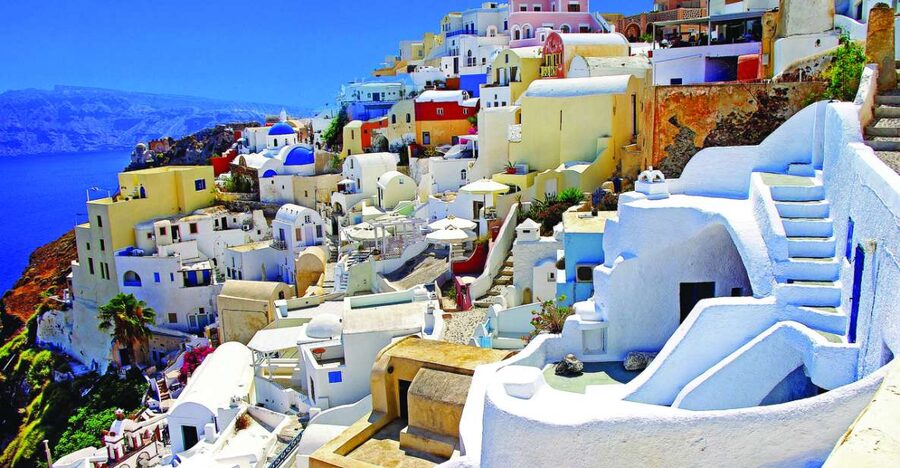 Naxos: Santorini Day Trip by Boat - Arriving in Santorini and joining the bus