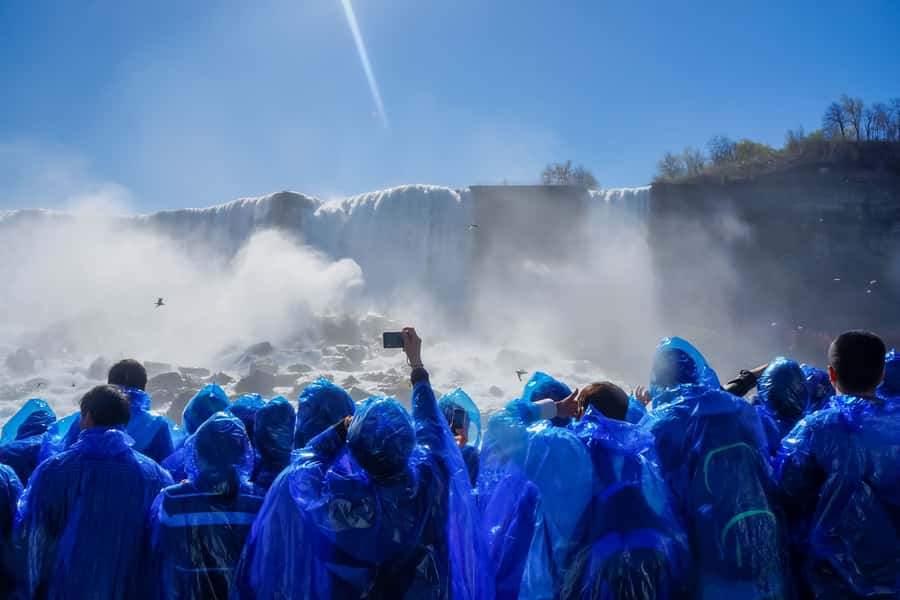 Niagara Falls: Canadian Side Day Trip with Maid of The Mist - Why this tour works well for a first look at Niagara Falls