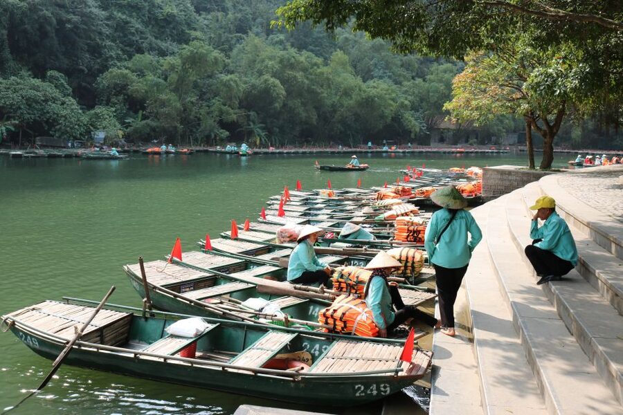 Ninh Binh: Hoa Lu, Trang An and Mua Caves Hiking Day Trip - Lunch at about 1 p.m.