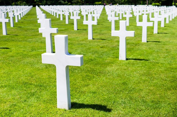 Normandy D-Day Small-Group Day Trip with Omaha Beach, Cemetery & Cider Tasting - Lunch in the countryside keeps the day practical