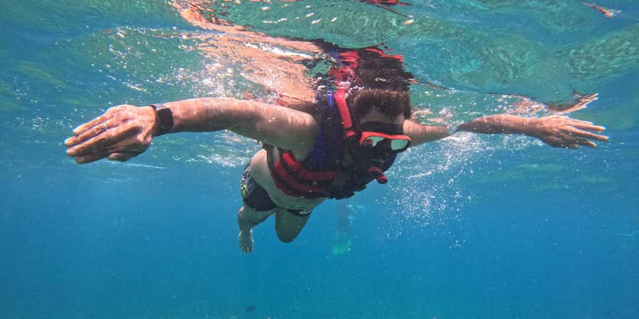 Nusa Penida Tour : Day Trip from Bali - Hotel Transfer - Broken Beach and its limestone arch