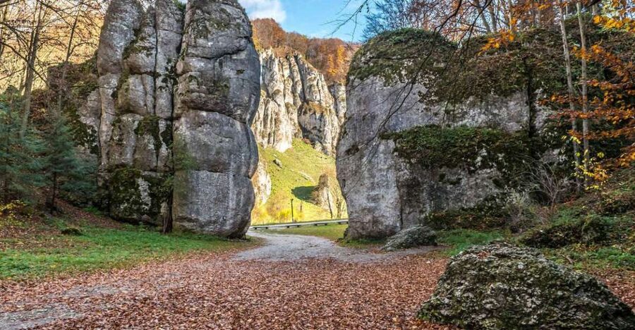 Ojcow National Park: Full-Day Trip from Krakow - Ojcow’s Gothic ruins and a pause in the park