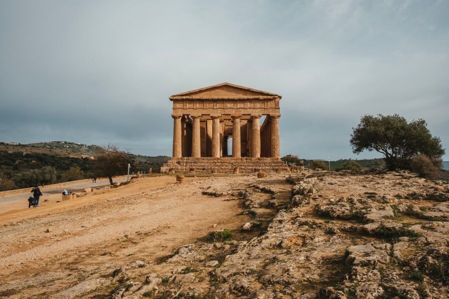 Palermo: Valley of the Temples and Scala dei Turchi Day Trip - Entering the Valley of the Temples