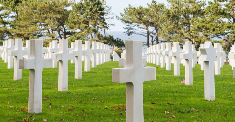 Paris: Normandy D-Day Sights Day Trip with Hotel Transfers - Why a day from Paris can be worth the long ride