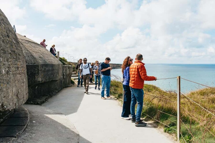 Paris: Normandy D-Day Sites Guided Day Trip with Lunch - Pointe du Hoc and the bomb craters