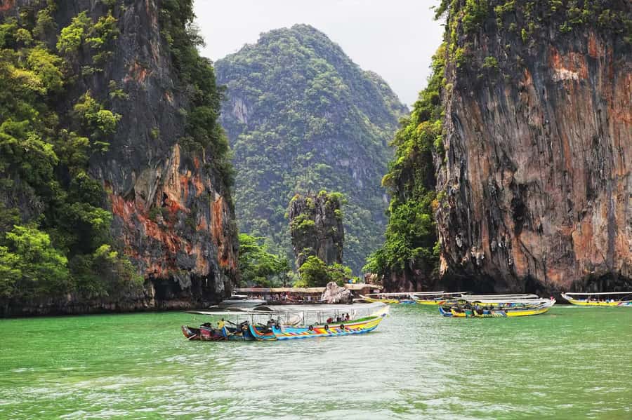 Phuket: James Bond Island Day Trip By SpeedBoat - Canoeing through caves and quiet lagoons
