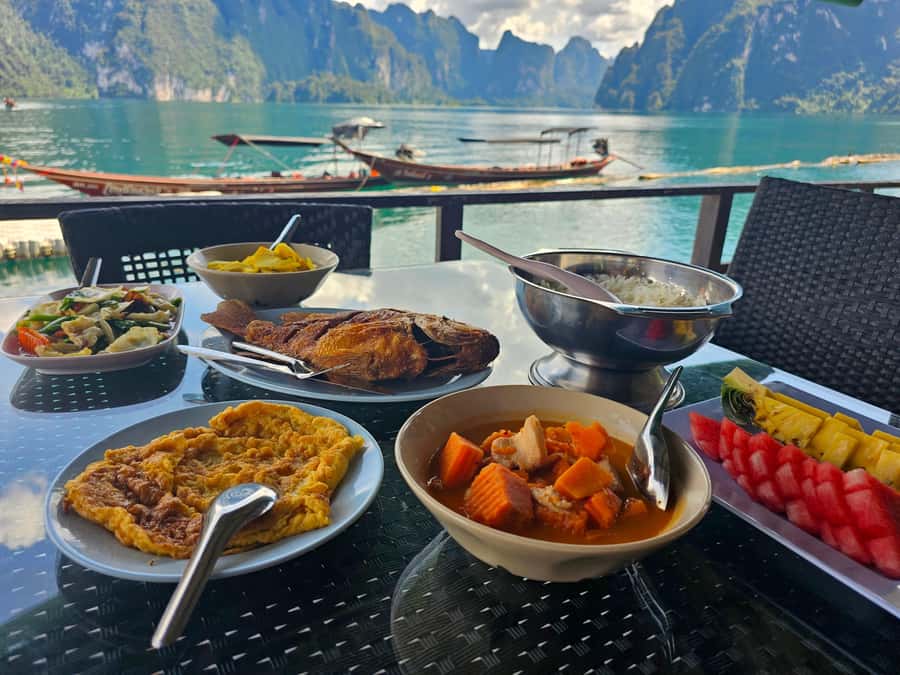 Phuket: Private Day Trip Khao Sok w/ Lake Boat Tour & Lunch - Who should book this day trip?