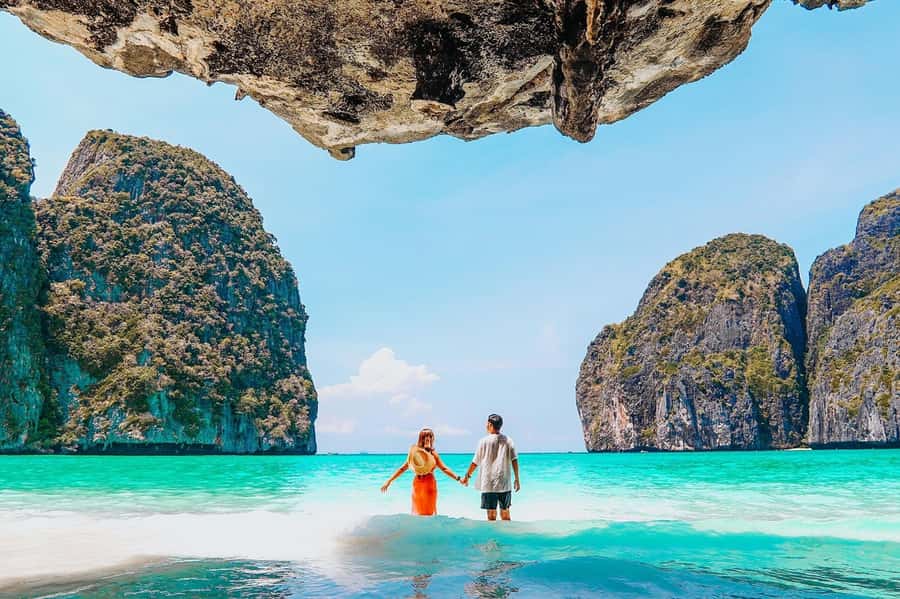 Phuket: Speedboat Day Trip to Phi Phi and Maya Bay - Who should book this island day?