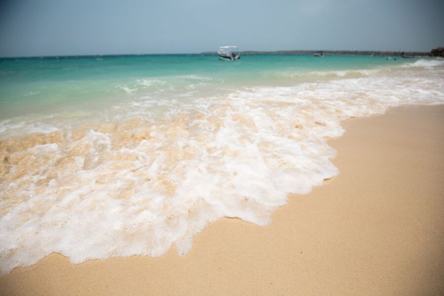 Playa Blanca Full-Day Trip from Cartagena - A beach day that begins with Cartagena’s working side