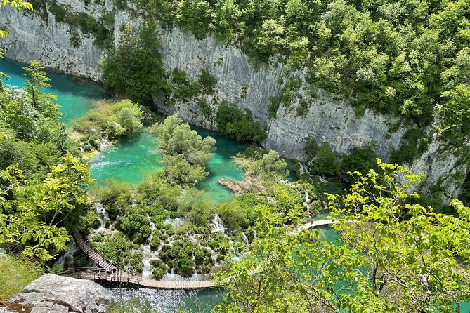 Plitvice Lakes with Ticket & Rastoke Guided Tour from Zagreb - Group size, guides, and the pace of the day