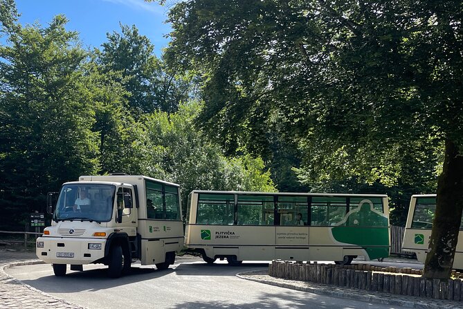 Plitvice Lakes with Ticket & Rastoke Guided Tour from Zagreb - How demanding is the walk?
