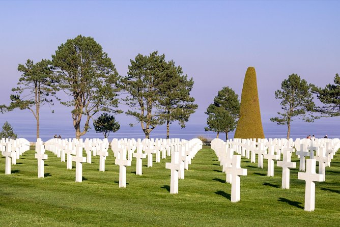 Pointe du Hoc,Omaha Beach, American Cemetery - Day trip from Paris to Normandy - The National Guard Monument and the route to Omaha