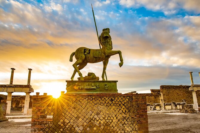 Pompeii, Amalfi Coast and Positano Day Trip from Rome - Meeting in Rome and settling into the coach