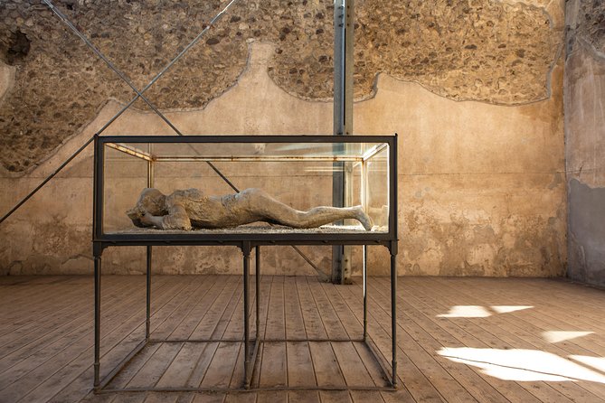 Pompeii & Mt.Vesuvius Day Tour from Naples with Pizza Lunch - Lunch near Pompeii
