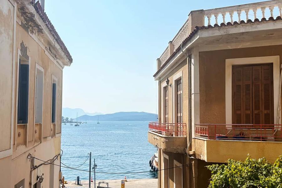 Poros Island: Full Day Trip From Athens with Swimming - Three hours at Love Bay