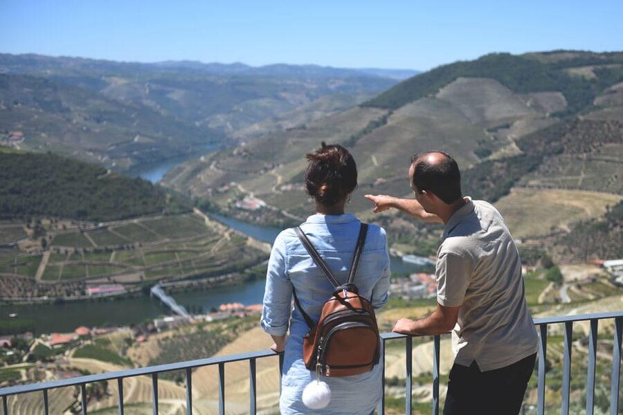Porto: Douro Valley Day Trip with Lunch and Favaios Village - Who will enjoy this full-day format