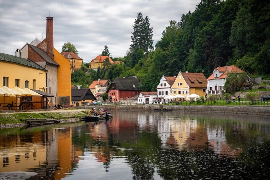 Prague: Cesky Krumlov Private Day Tour - Lunch with a local recommendation