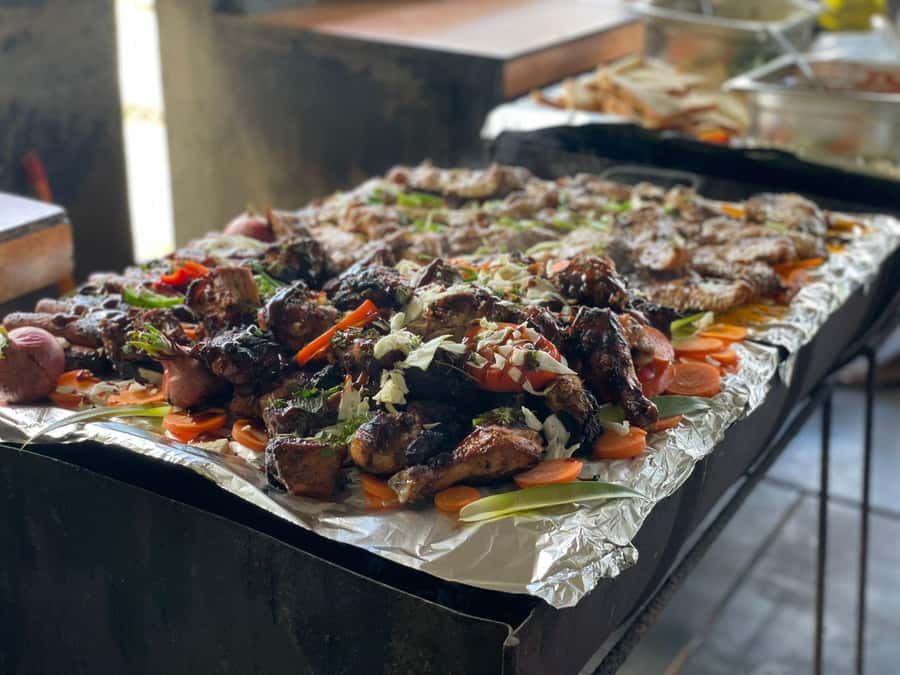 Praslin: Curieuse & St Pierre Island Day Trip with Barbecue - A beach barbecue with proper Creole flavor