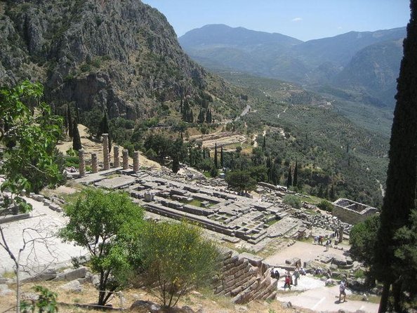 Premium Delphi Day Trip with an Expert Guide, Museum & Lunch - Key Points Before You Book
