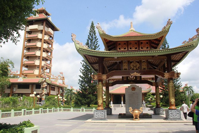 Private Cu Chi - Ben Duoc Tunnels & Liberated Area (Day Trip) - A quiet stop at Ben Duoc Memorial Temple