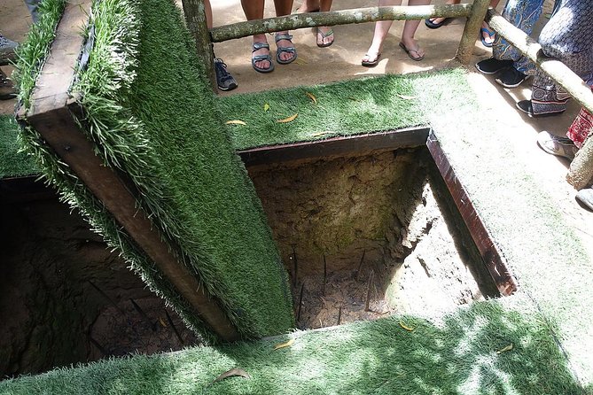 Private Cu Chi - Ben Duoc Tunnels & Liberated Area (Day Trip) - Guides, storytelling, and the private format