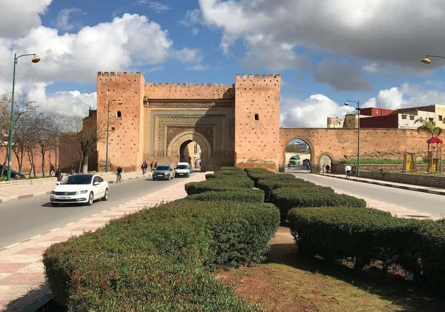 Private Day Trip to Volubilis, Moulay Idriss and Meknes - Leaving Fes for the Roman ruins