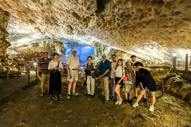 Private Ha Long bay day trip(From Hanoi city or Halong harbour) - Why the guide matters on a private day