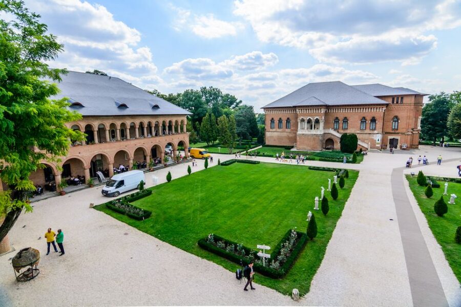 Private Half Day Trip to Snagov Monastery & Mogosoaia - Should you book the Snagov and Mogosoaia trip?