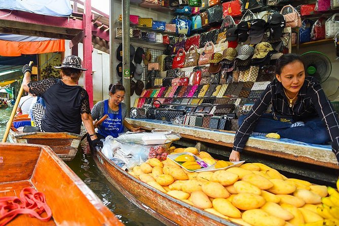 Private Tour: Floating Markets of Damnoen Saduak Cruise Day Trip from Bangkok - The coconut sugar stop before the market